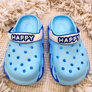Size 5 Toddler HAPPY blue clogs/ sandals/ like crocs